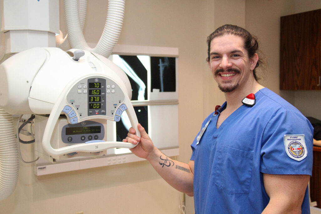 Radiologic Technology Student Is State Winner of Breaking Traditions Award