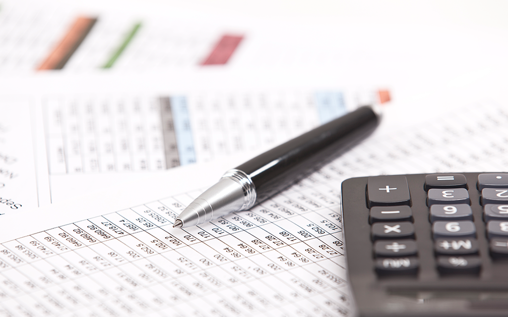 Pen, Calculator and Numbers table.